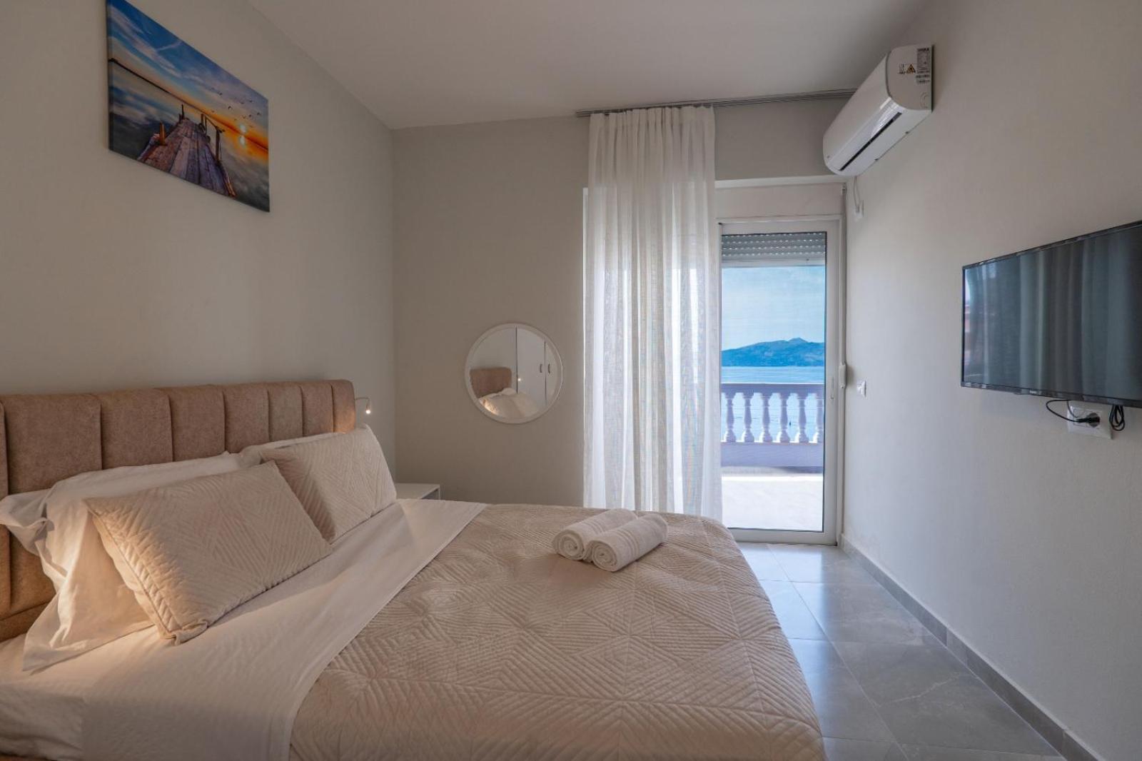 Esel Apartments Саранда Экстерьер фото