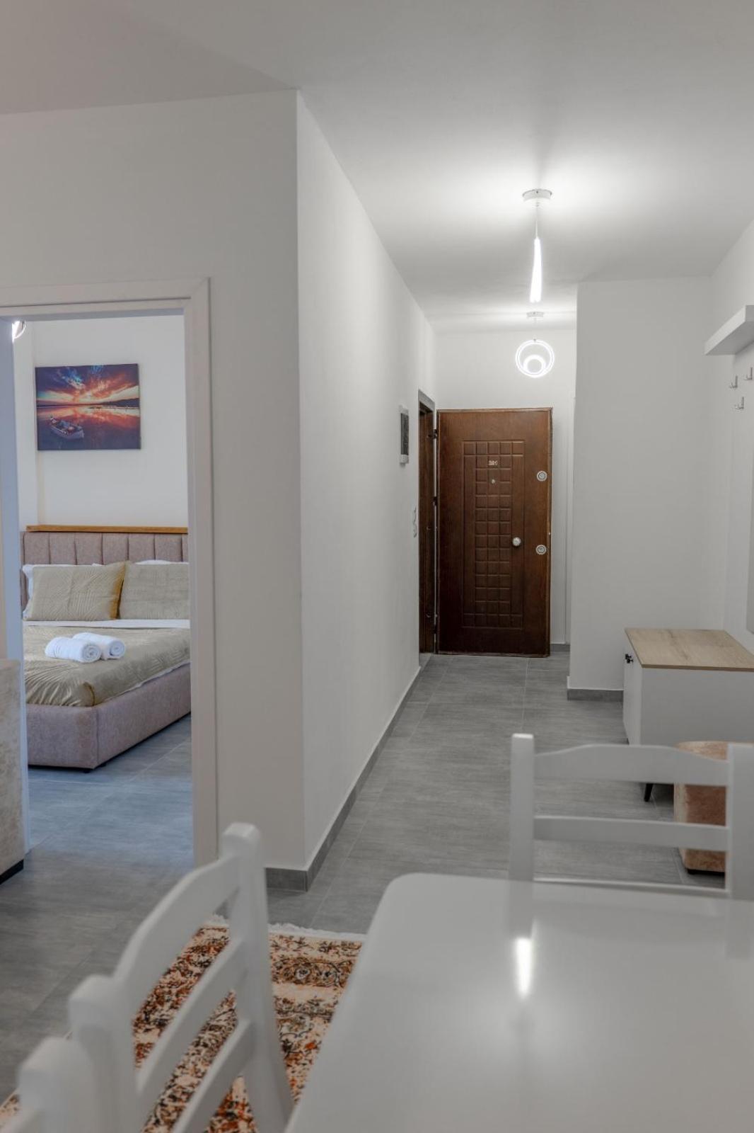 Esel Apartments Саранда Экстерьер фото