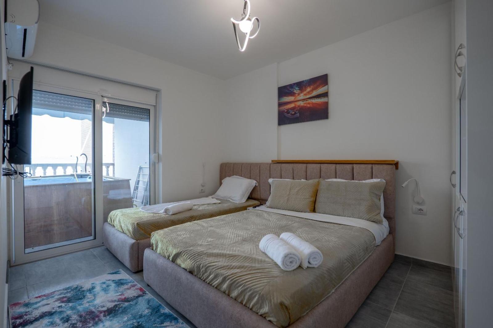 Esel Apartments Саранда Экстерьер фото